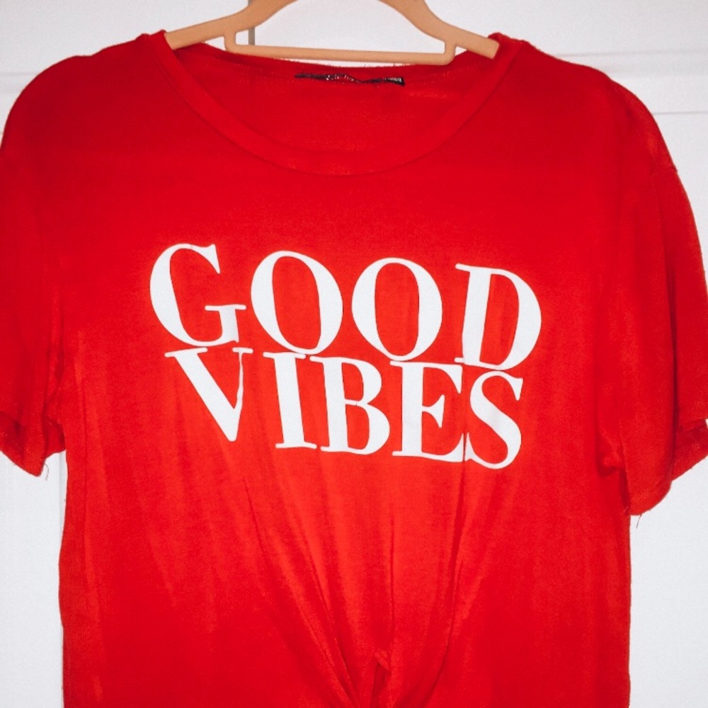good vibes hippie chic tee💚